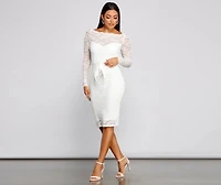 Keely Lace Sweetheart Midi Dress