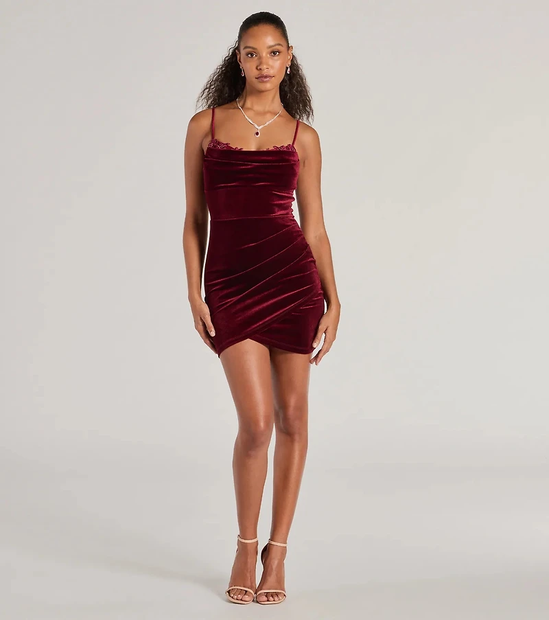 Alyssa Beaded Applique Bodycon Velvet Mini Dress