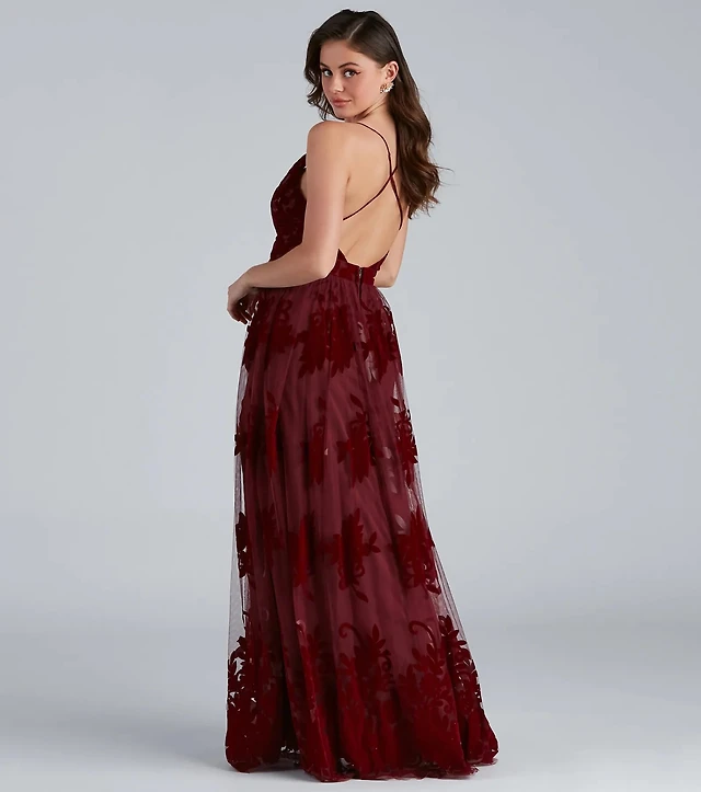 Windsor Morgan Formal Flocked Velvet Dress | MainPlace Mall