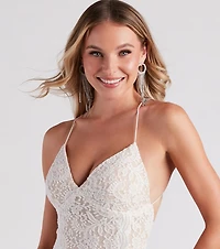 Cora Lace V-Neck Mermaid Formal Dress