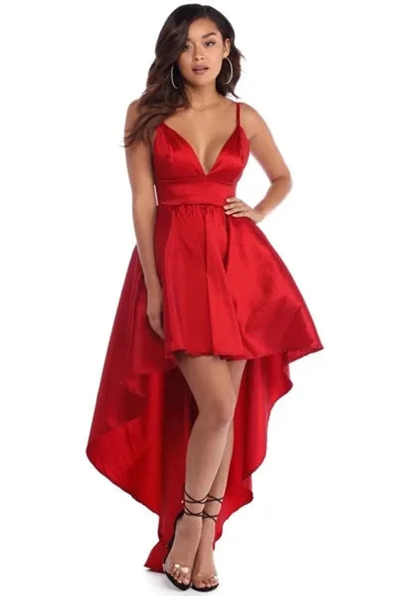 Lizbeth Classic Twist Formal Dress