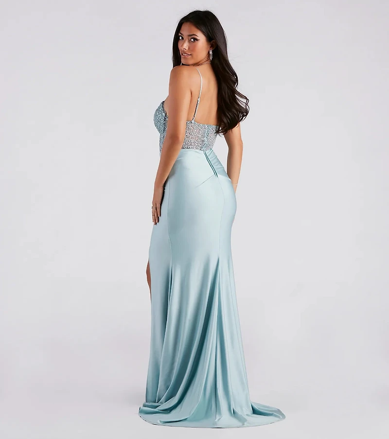 Windsor Everly Formal Lace Corset Mermaid Dress at Hamilton Place in  Chattanooga, TN