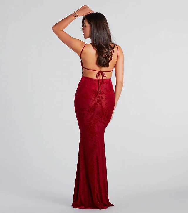windsor red velvet dress Oh-So-Chic Floral Burnout Midi Celebrate love in full bloom with Windsors collection of wedding guest dresses Own The Evening Velvet Sash