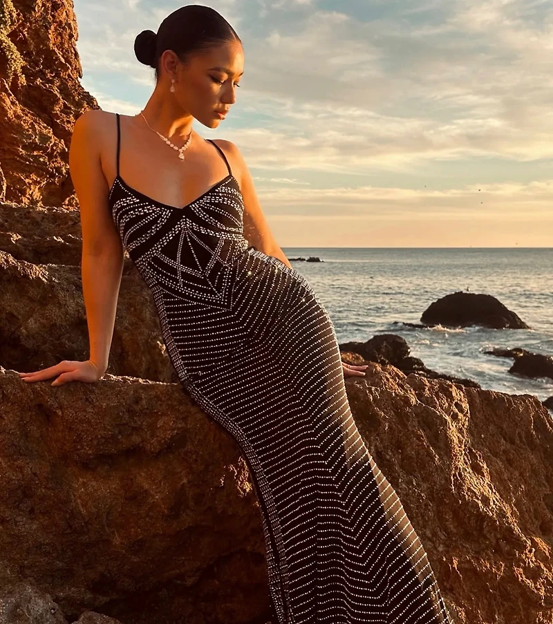 Leni V-Neck Mermaid Rhinestone Formal Dress
