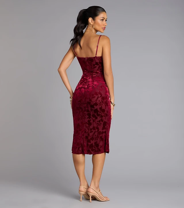 windsor red velvet dress Sparkly Burgundy - for Sale in Columbus, OH this velvet gown glides with refined ease Windsor Cocktail Soiree Floral Velvet