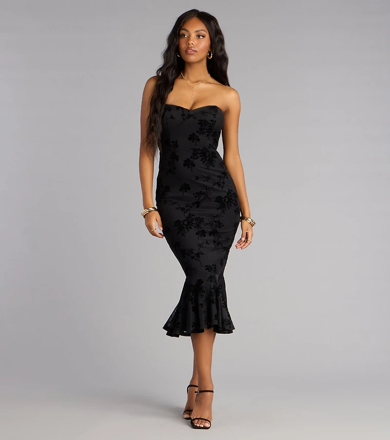 Enchanted Noir Lace Up Midi Dress