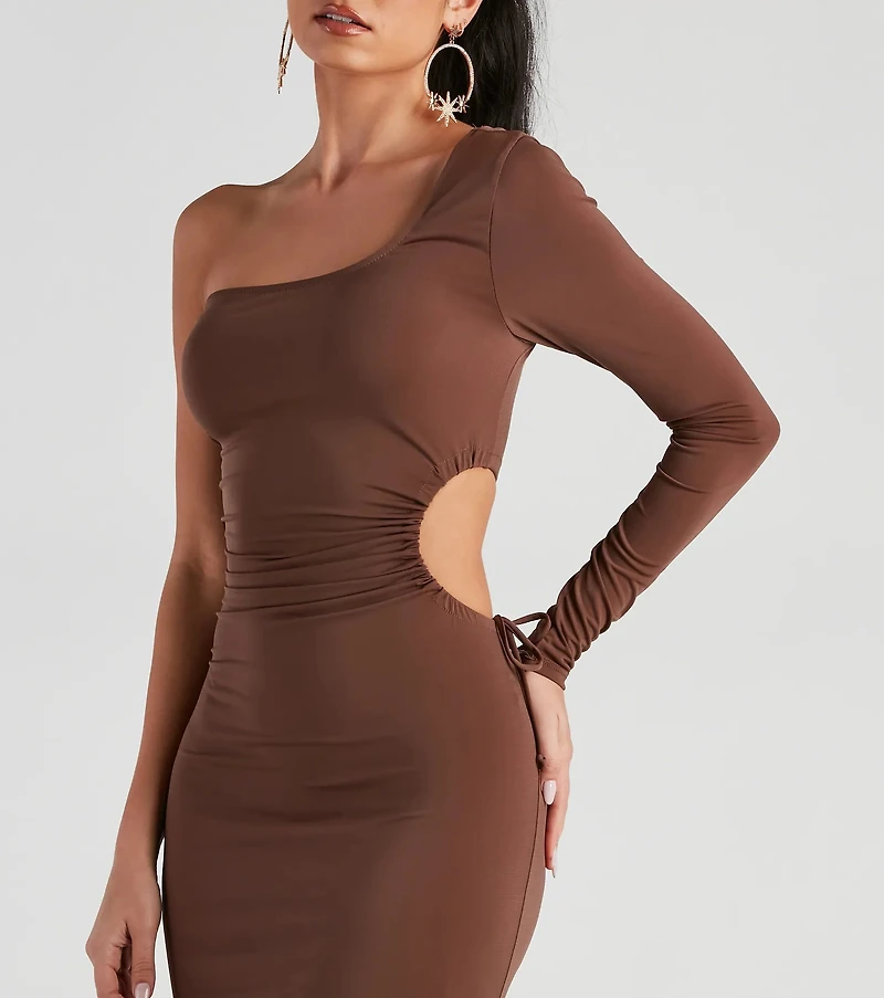 Draw Attention One-Shoulder Midi Dress
