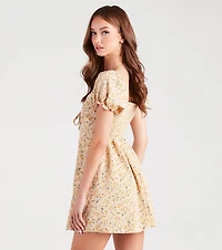 Cute View Ditsy Floral Chiffon Skater Dress