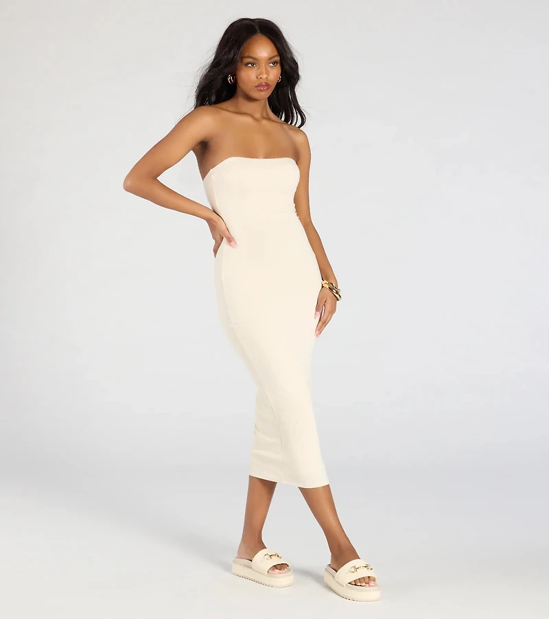 Simply Chic Strapless Ribbed Knit Midi Dress