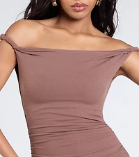 Alluring Silhouette Off-The-Shoulder Maxi Dress