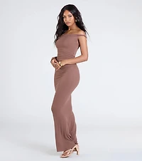 Alluring Silhouette Off-The-Shoulder Maxi Dress