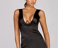 Need It Now Satin Dress