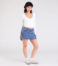 Start With The Basic V-Neck Crop Top