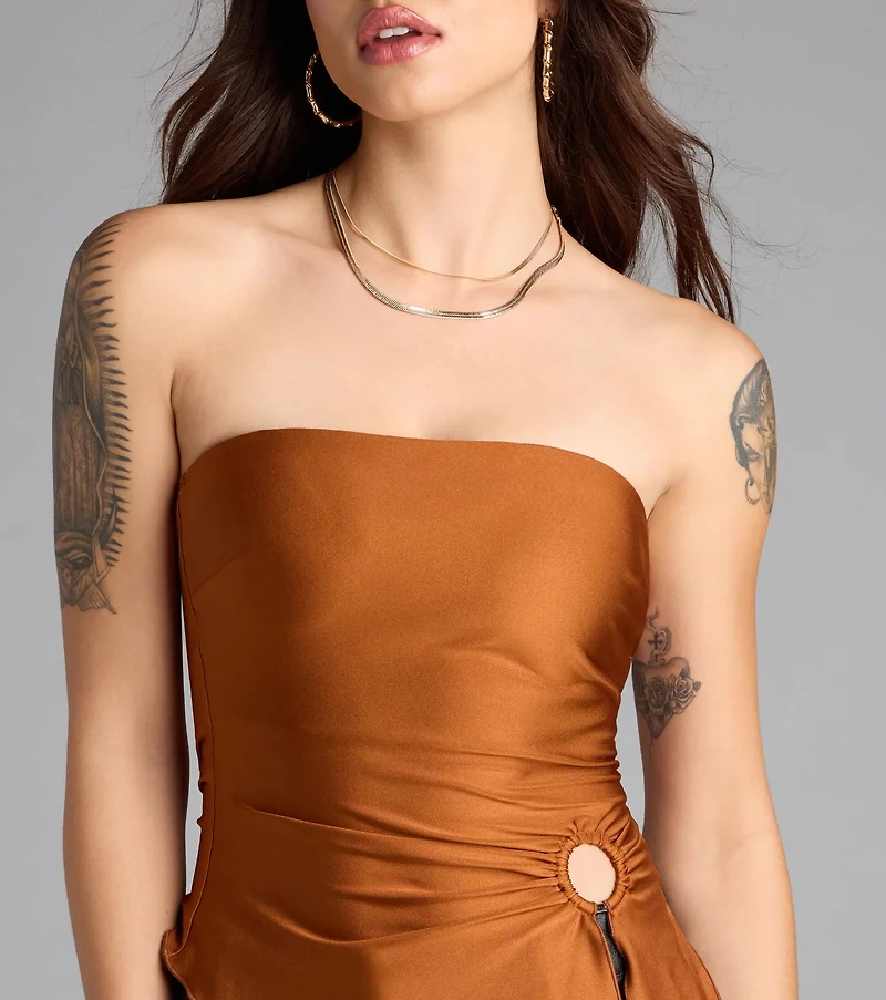 Alluring Muse Cutout Tube Top