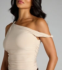 Iconic Chic One-Shoulder Crop Top
