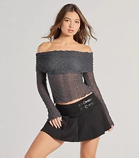 2000s Classic Off-The-Shoulder Texture Crop Top