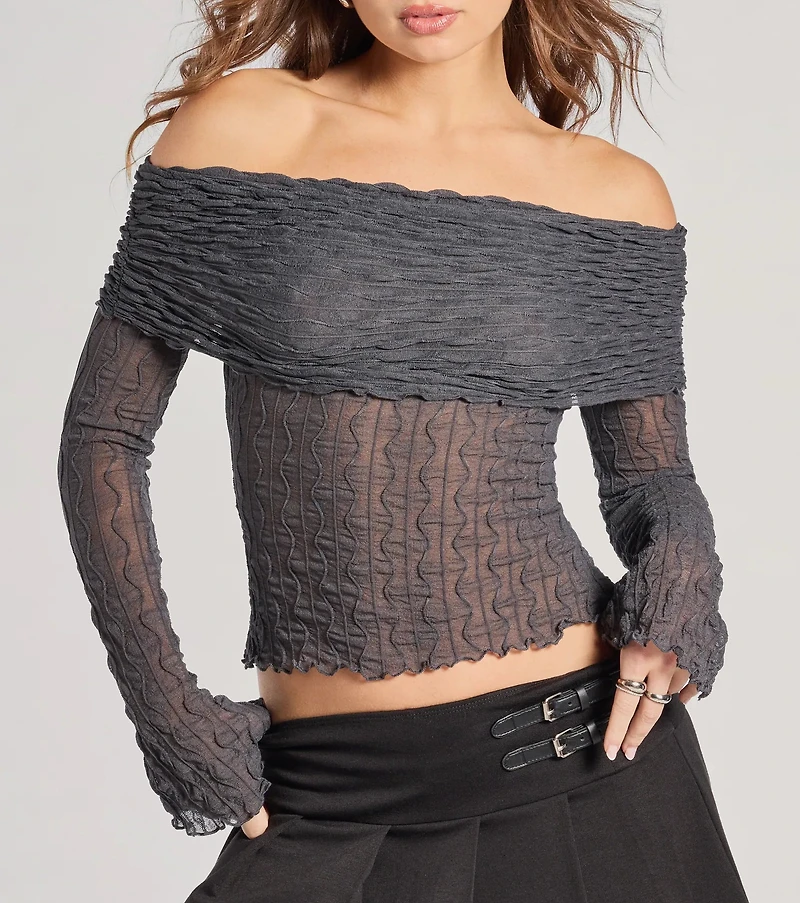 2000s Classic Off-The-Shoulder Texture Crop Top