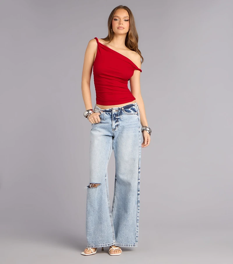 Instantly Styled Twisted One-Shoulder Top