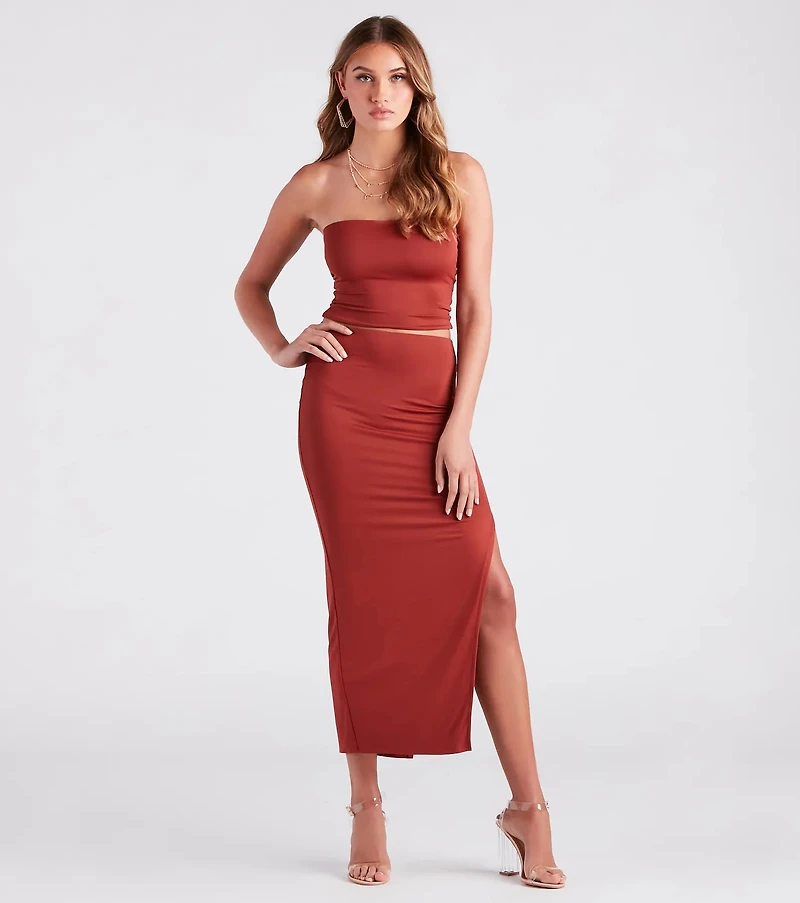 Smooth Silhouette Crop Tube Top