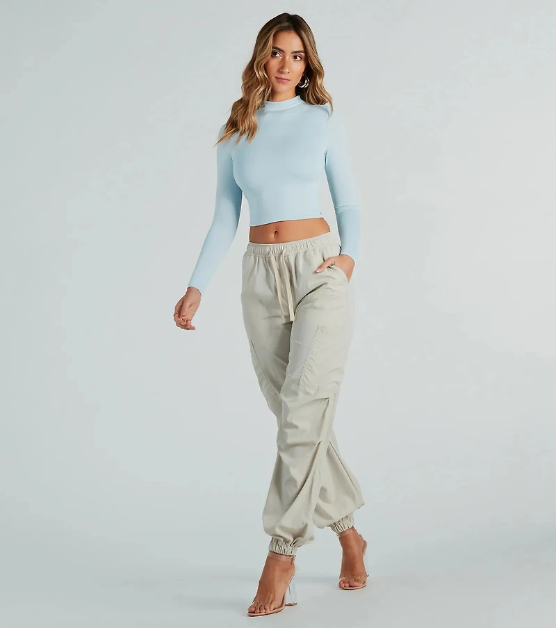 Smooth Silhouette Mock Neck Long Sleeve Crop Top