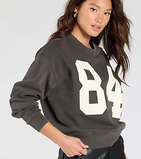 Comfy Trend 84' Graphic Sweatshirt