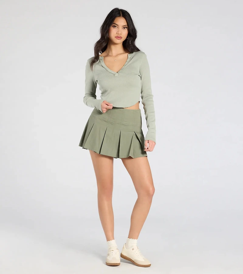 Cute Guarantee Long Sleeve Henley Crop Top