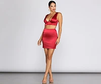 Hot Girl Satin Curved Wire Top