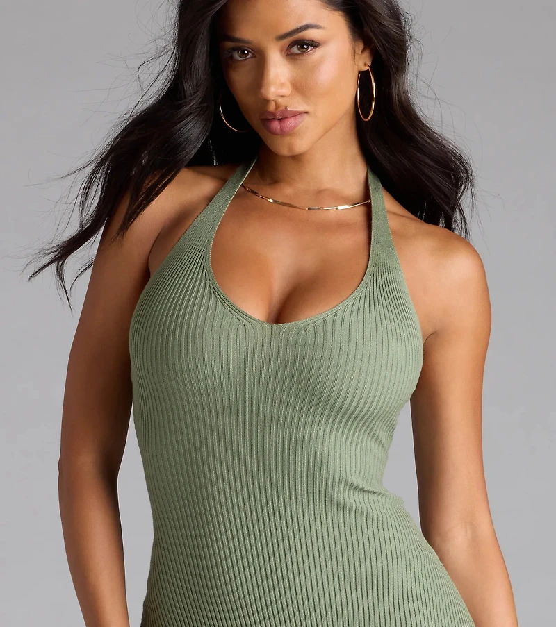 Curve Avenue Halter V-Neck Bodycon Midi Dress