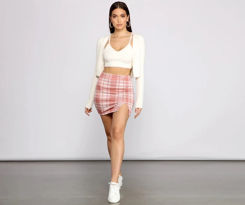 Chic Trendsetter Crop Top