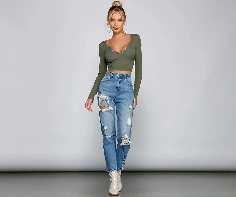 Chic Basic Button-Detail Crop Top