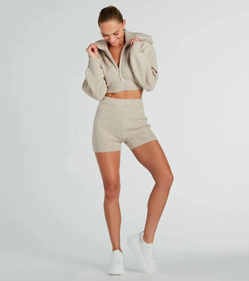 Laid-Back Chic Collared Cropped Sweater