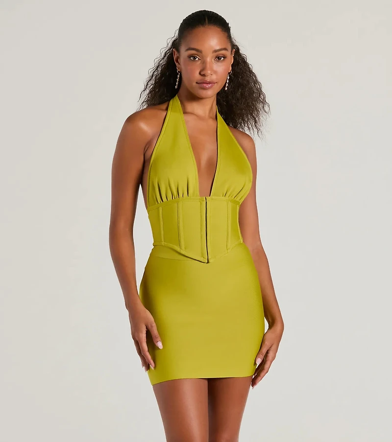 Sculpted Sultry Bandage Halter Crop Top