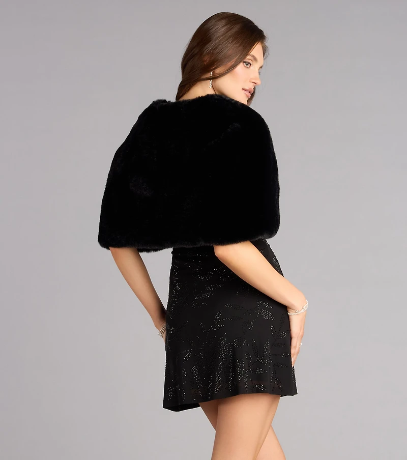 Luxe Arrival Faux Fur Cape Bolero