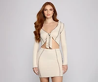 Caught On-Trend Tie-Front Crop Top