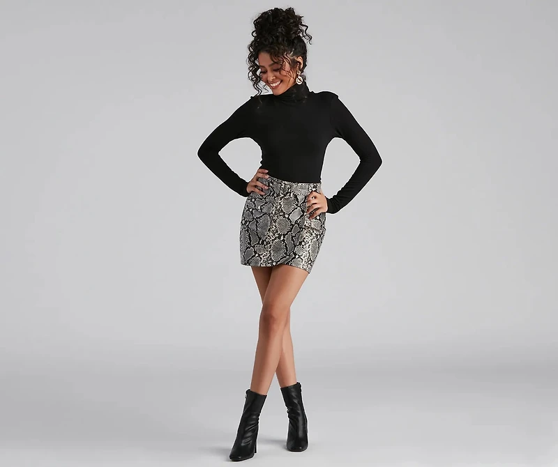 Stylish Vixen Belted Mini Skirt