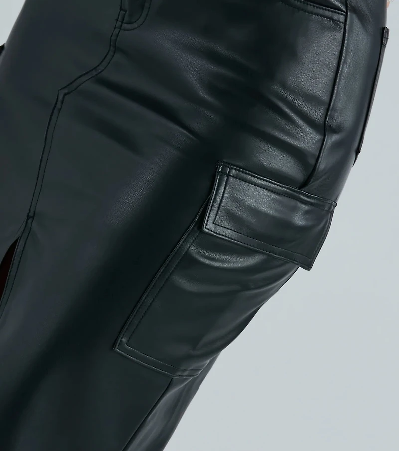 Chic Structure Faux Leather Cargo Midi Skirt