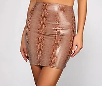 Alluring And Chic Mini Skirt