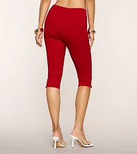 Looking Cute Ribbed Knit Capri Pants