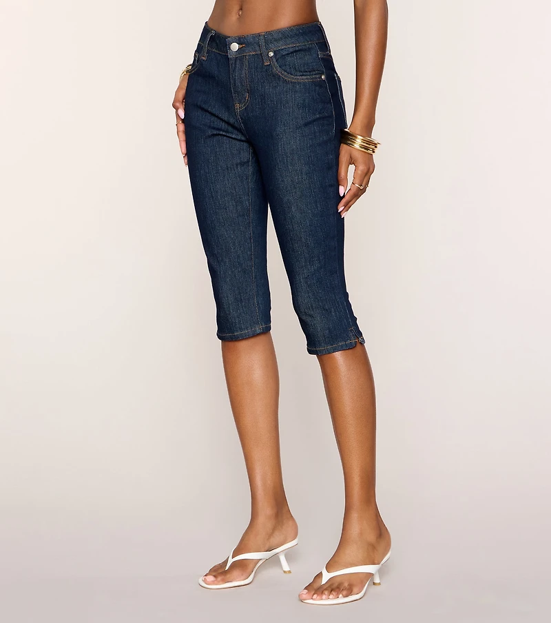 Weekend Repeat Mid Rise Capri Pants