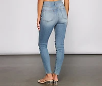 Bella Super High-Rise Destructed Skinny Jeans
