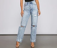 Effortless And Edgy Boyfriend Jeans