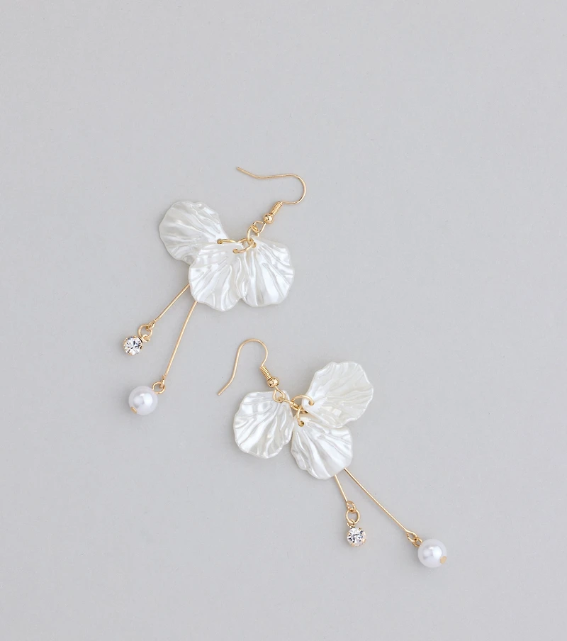 Chic Beauty Rhinestone And Pearl Flower Earrings