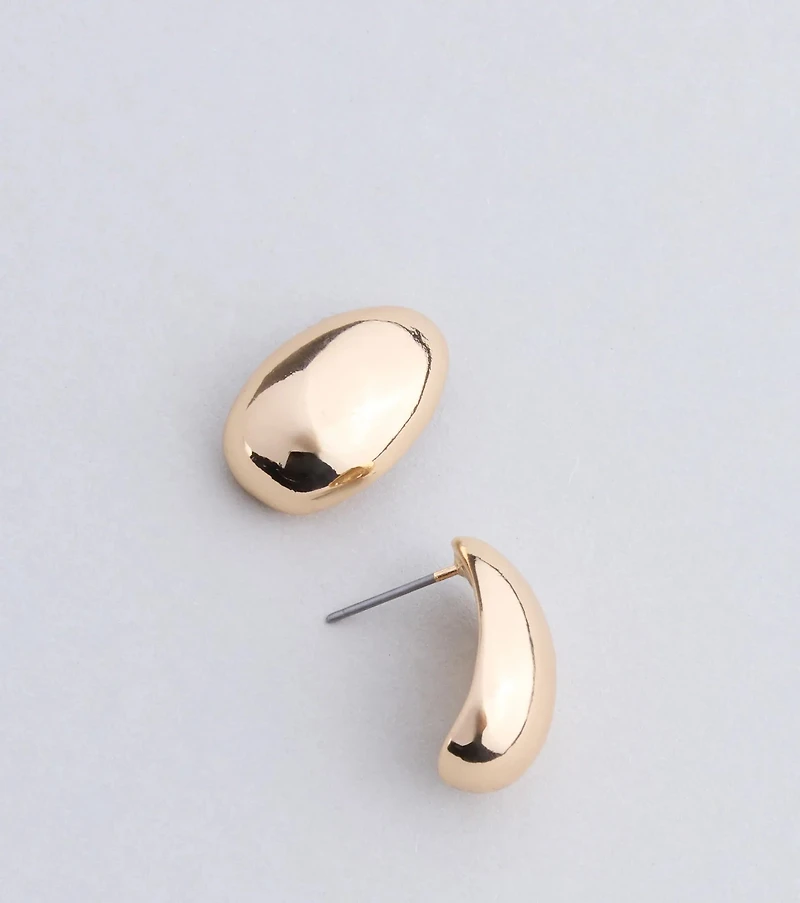 Simple And Sleek Teardrop Earrings
