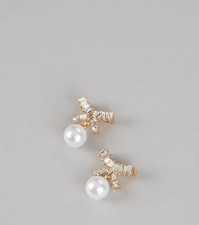 Pretty Luxe Pearl Bow Earrings