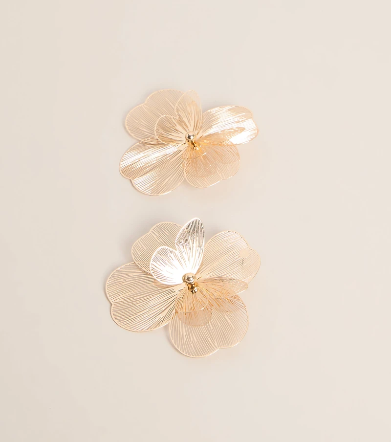 Pretty Extra Flower Statement Stud Earrings