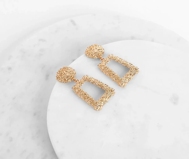Glam Moment Textured Earrings