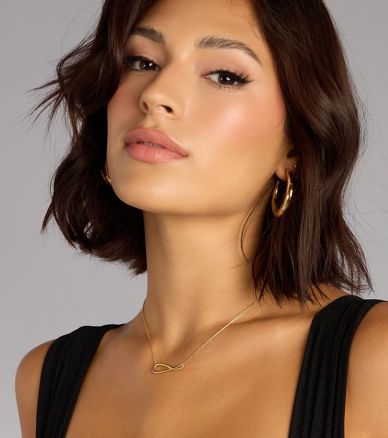 Endless Glow Infinity Necklace