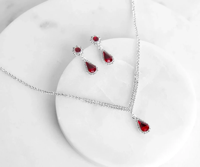 Dainty Details Rhinestone Necklace Set