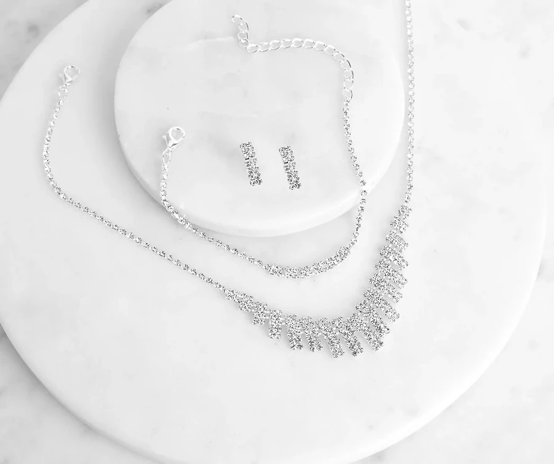 Mesmerizing Rhinestone Collar And Bracelet Set