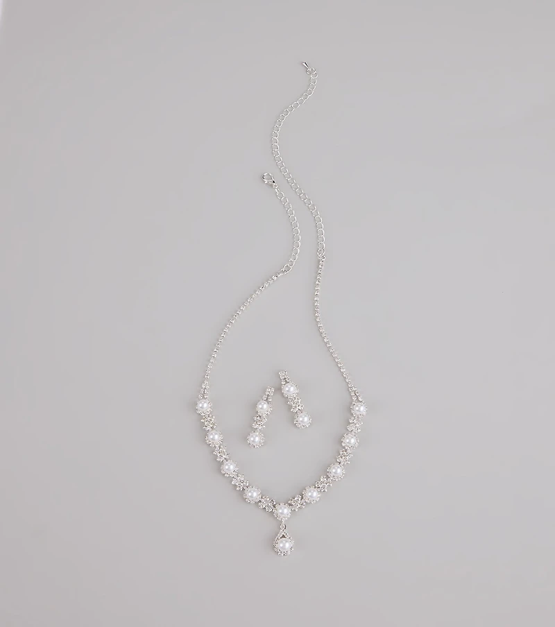 Dazzling Rhinestone And Pearl Necklace And Earrings Set